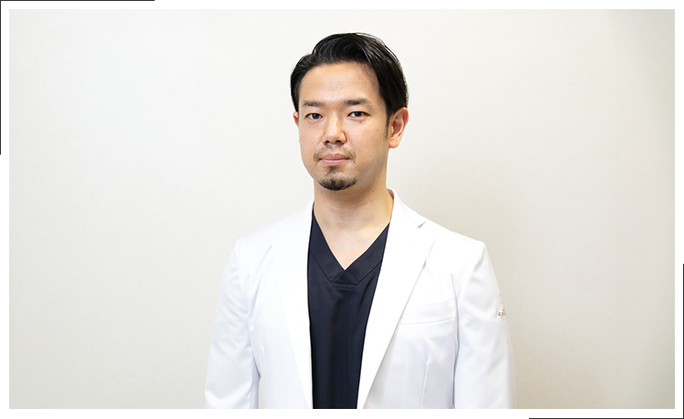 院長 小室　敦 Atsushi Komuro